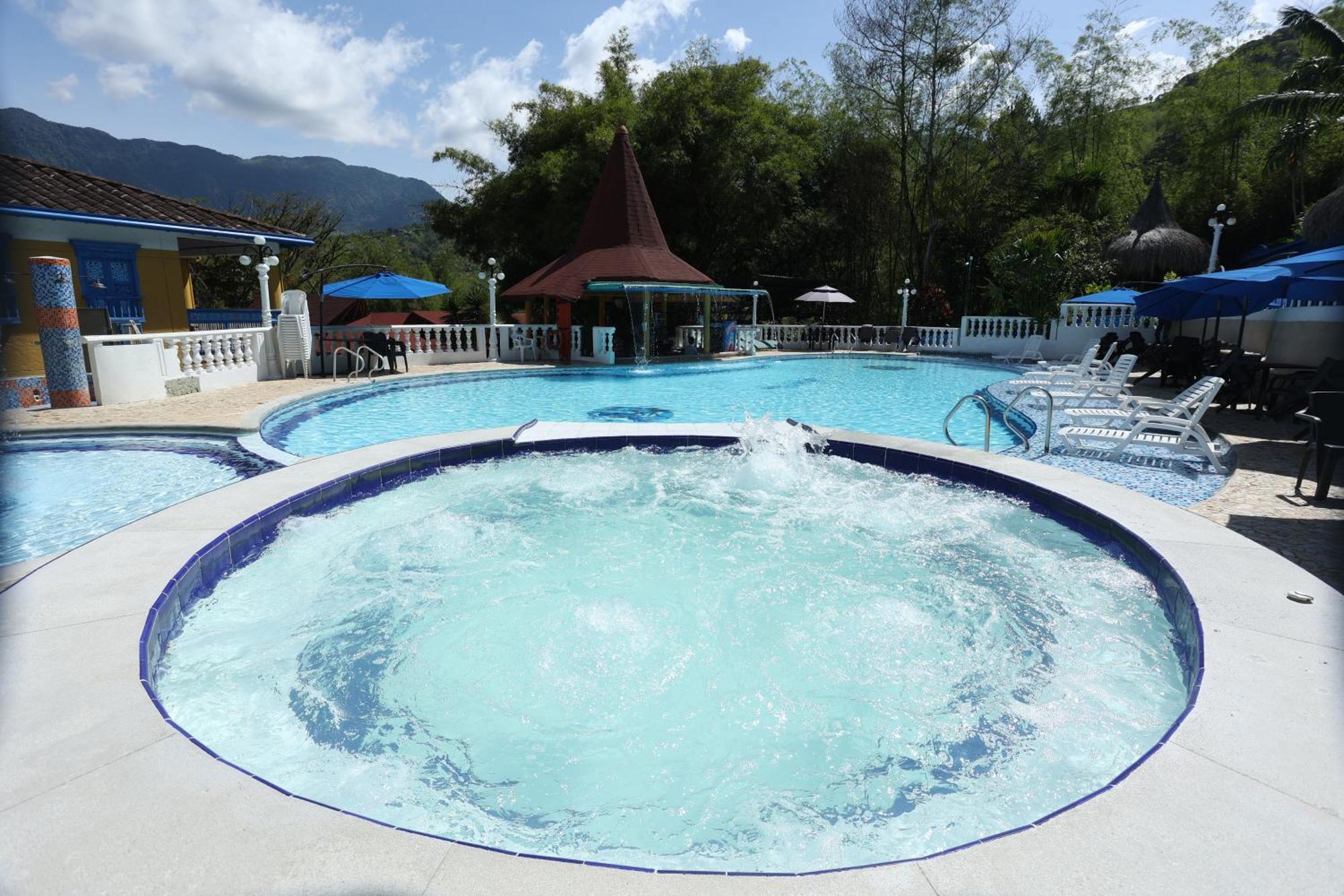 Hotel Aguatur ココルナ エクステリア 写真